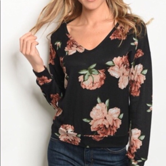 💔50% Off💔 Available by Angela Long Sleeve Floral - Picture 2 of 8